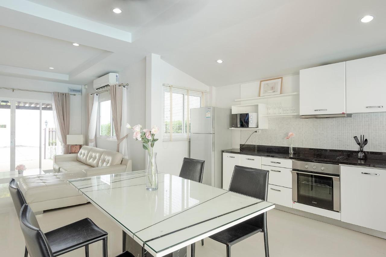 Baan Promphun Pool Villa By Bv Si Sunthon Екстериор снимка